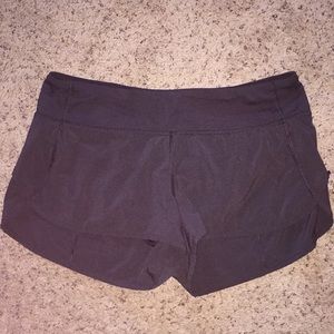 Lululemon 2.5” speed short